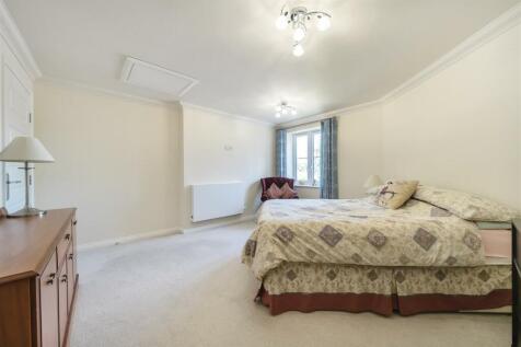 Bedroom (2).jpg