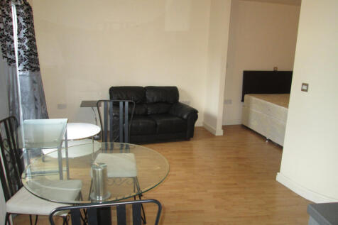 Dining / Lounge Area