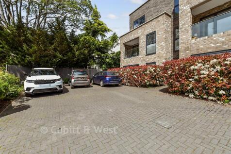 Driveway/Parking