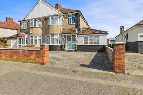 Presented by Clinton at EweMove Bexleyheath and Da