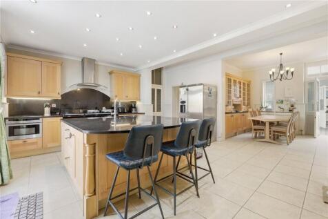 Kitchen/Breakfast Rm