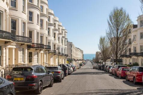 Flat 3, 66 Lansdowne Place-20.jpg