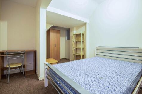 3 Bedroom Flat in L39 2AU