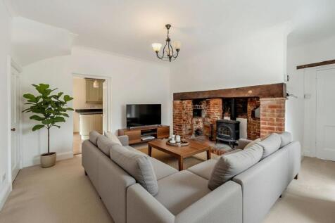 Sitting Room.jpg