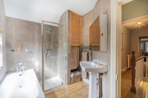 238 London Road-22.jpg