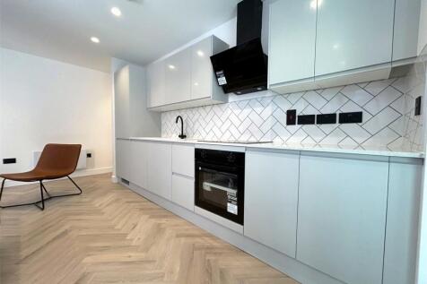 Stylish 2-Bedroom Furnished Apartment in the Heart of Ancoats Enjoy modern city living in this beautifully presented two-bedroom furnished apartment, ideally located in the vibrant heart of Ancoats. T