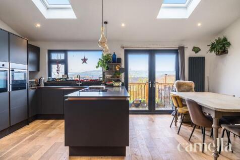 Open-Plan Kitchen / Dining Room / Living Room