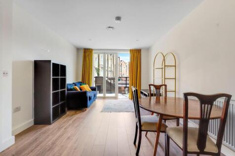 06-8afdJHPropWorld - 1 Melody Court - 16-medium.jp