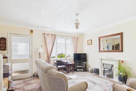 Living Room.jpg