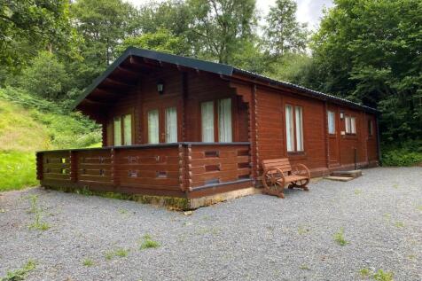Front of Cabin.jpg