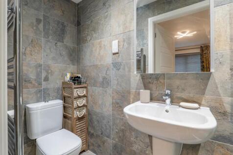 Master Bedroom Ensuite