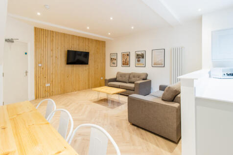 6 Bedroom Terraced in L15 3JE