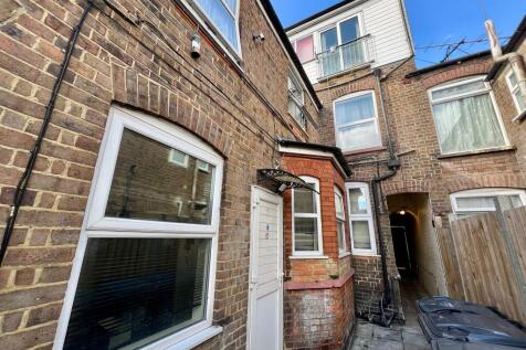 WhatsApp Image 2025-10-09 at 12.42.14 PM.jpeg