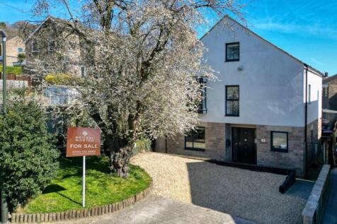 Front of the home and driveway.jpg