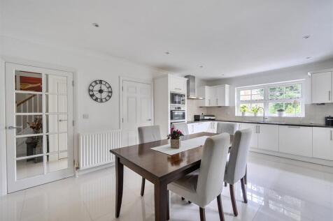 Kitchen with Dining table.jpg