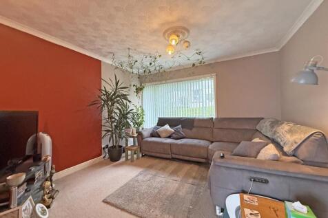 Cockington Walk 14 - Lounge.jpg