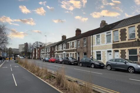 Call 02920 454555 to secure your viewing_14