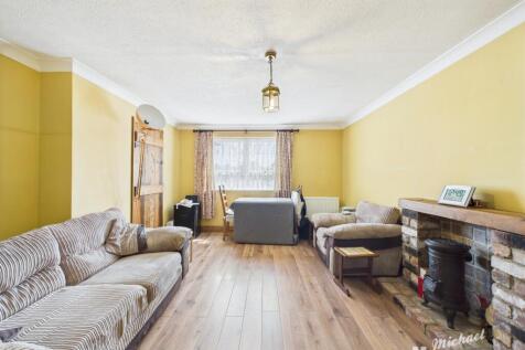 CAM02773G0-PR0342-STILL008