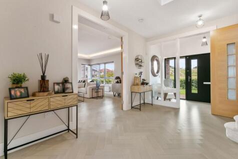 5 bed, 5 bath Detached in Glasgow - Photo 3