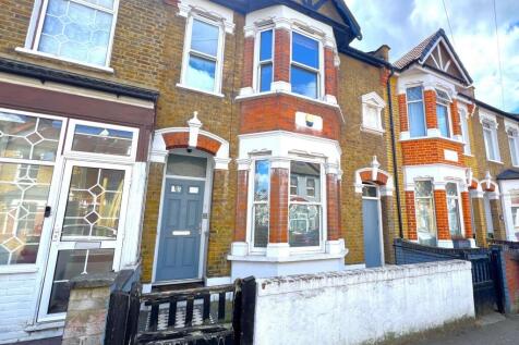 3-BEDROOM MID-TERRACE VICTORIAN HOUSE - PRIVATE GINNEL (SIDE ACCESS) TO LARGE REAR GARDEN - THROUGH LOUNGE - SEPARATE KITCHEN - ALL DOUBLE BEDROOMS - WALKING DISTANCE TO EAST HAM UNDERGROUND STATION &