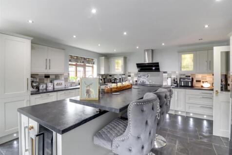 Open Plan Living Dining Kitchen