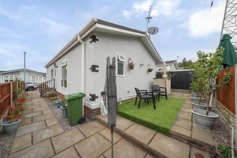 PONT PENTRE PARK GARDEN 2