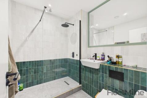 Bedroom 2 & En-suite
