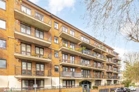 1 Bedroom Flat in E1 8HW