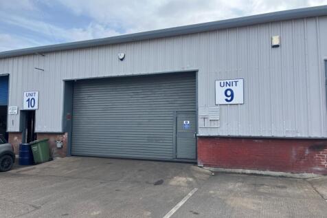 Light Industrial to rent in knottingley