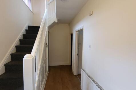 6 Bedroom Semi-Detached in M14 6YA