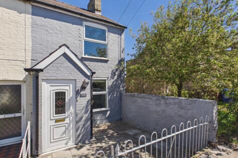 Front of House- Mark Stephens EweMove Newmarket an