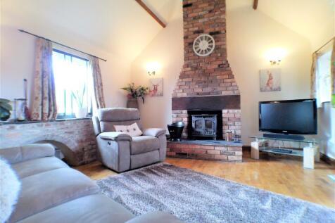 Living Dining Space