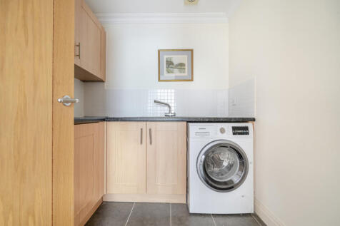 16-68148949cfb6e-...