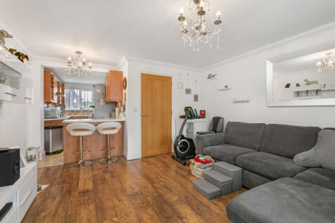 Reception/Kitchen