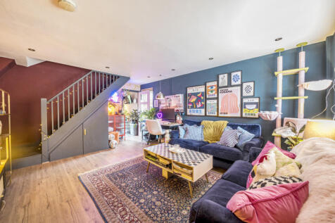 1364371-11-68e7a5...