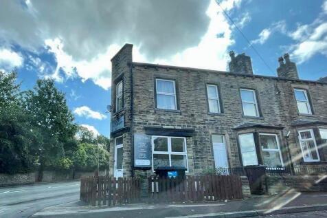 Commercial Property to rent in keighley