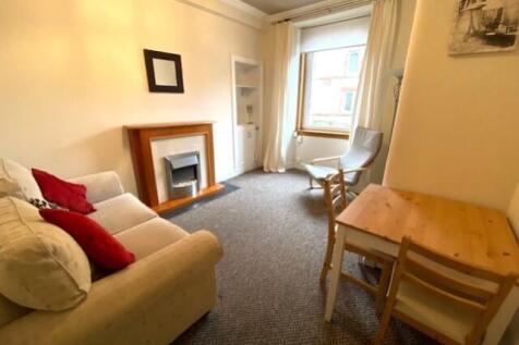 Delightful and well-presented one-bedroom furnished property boasting plenty of character, ideally located in the ever-popular Polwarth area. The flat enjoys a prime position just moments from Fountai