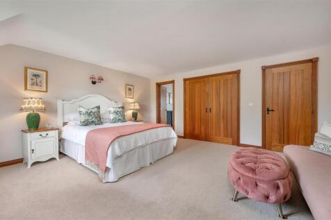 August Lodge PH-53.jpg