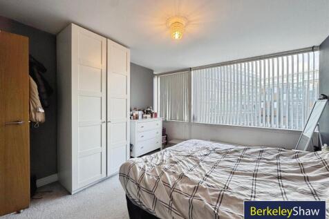 Bedroom (2)