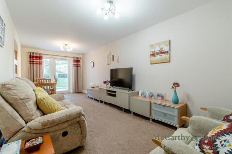 8703975-interior14.jpg