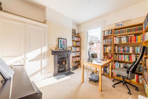 18 Newtown Road-17.jpg