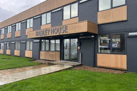 Office to rent in leeds
