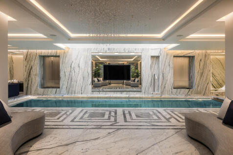 6 bed, 7 bath House in London - Photo 8