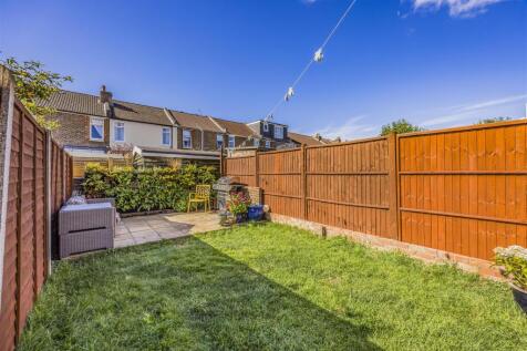 38 Meon Road, Southsea-PorticoMarketing-SoldBy-19.