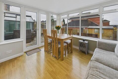 CAM04273G0-PR0215...