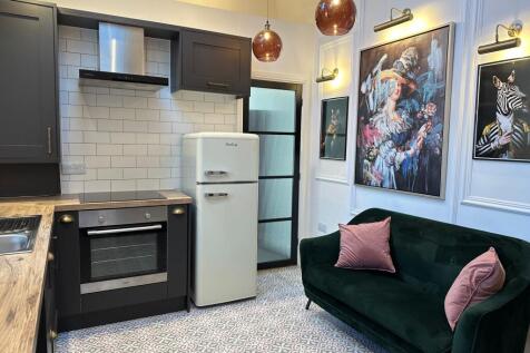 Living / Kitchen