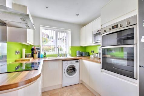 Kitchen_3.jpeg
