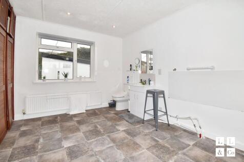 REAR GROUND FLOOR