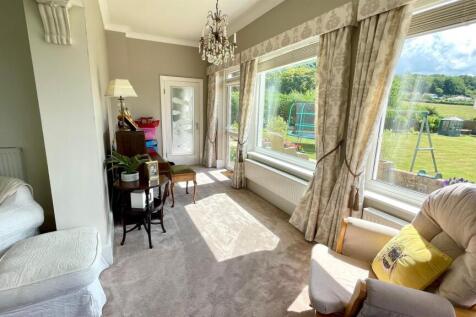 DOUBLE ASPECT SUN ROOM