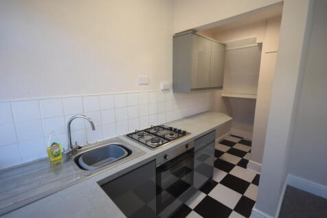 OPEN PLAN/KITCHEN...
